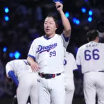 【朗報】井上一樹「石川昂弥はもじもじしてたけど最近は言葉のキャッチボールができるようになった」