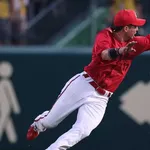 【悲報】カープ野間、後逸＆悪送球で3点ランニングホームラン献上