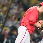 カープ野間〝痛恨〟決勝3点Wエラー。ファビ6号!坂倉猛打賞1打点!佐藤啓2安打1打点!床田5回5失点。辰見盗塁死。大盛走塁死。ミス連発で5位転落【広島4-6阪神/試合結果】