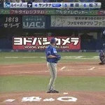 【ヤクルト対DeNA13回戦】ヤクルト・サンタナ、第14号満塁ホームラン！1点差に詰め寄る！！！！！！！！！！！！！！！！