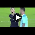 【動画あり】美女レフェリーさん、レッドカードを出すと見せかけてハンカチで顔を吹いてしまうｗｗｗｗｗ