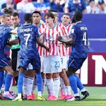 【悲報】サッカーのパラグアイ代表、全世界から叩かれまくる