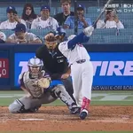 ドジャース、10回裏1アウト三塁からベッツのタイムリーで同点に追いつく！！！！！！！