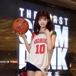 【動画あり】人気コスプレイヤーが「スラムダンク」の赤木晴子になった結果ｗｗｗｗｗ