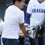 【中日2軍】山浅龍之介、本塁クロスプレーで走者と交錯負傷交代も、飯山2軍監督「自力で歩けている」