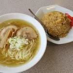 【悲報】ラーメンとチャーハンって思ったより合わないよな・・・・・・・・・