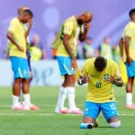 【悲報】ブラジル人さん、サッカー負けてテレビを破壊
