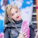 【画像あり】美少女アーチェリー選手現わるwwwwwwww