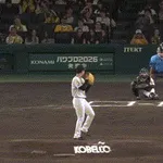 【阪神対ヤクルト10回戦】ヤクルト・赤羽由紘、阪神・下村から第3号勝ち越しソロホームラン!!!!!!!!!!!!