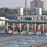 【衝撃】東名高速下り、横浜町田IC付近で同時多発事故・・・・・・・・・