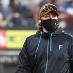 日本ハム、大勝で2位西武と再びゲーム差なし!宮崎がプロ初HR!山崎今季2勝目!