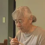 【衝撃】安倍元総理さんの生き写しのような御婦人が発見される・・・・・・・・・