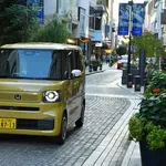 【悲報】軽自動車乗ってる理由って貧乏以外に何かあるの?wwwwwwwwww