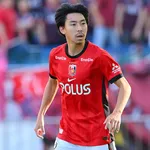 【悲報】浦和レッズさん、突然生え抜き選手を規約違反で契約解除