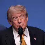 トランプ大統領、自身が暗殺されたらイランに数千発のミサイルを放つ大統領令に署名