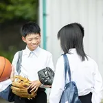 【悲報】中学生「朝練は6時から、放課後は19時まで、土日祝もほぼ部活です」←これ・・・・・・・・・