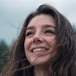 【衝撃】世界初の「AI俳優」ティリー・ノーウッドさん、長編映画デビューwwwwwwwwww