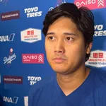 大谷翔平(前半戦) 打率.293 22本 出塁率.403 長打率.549 OPS.952 8勝2敗 防御率1.79 85.2回 95奪三振 26四球 fWAR6.3