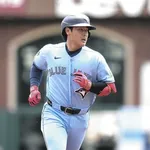 岡本和真(前半戦) 打率.239 22本 62打点 OPS.788
