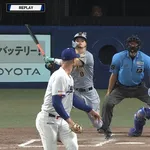 佐藤輝明、19&20号!! 軽く振ってバックスクリーン弾