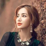 【画像あり】奇跡！ロシアと中国の血が混じった結果、とんでもない美少女が誕生してしまう！！！！！