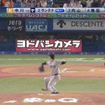 【ヤクルト対巨人14回戦】ヤクルト、7回裏1アウト三塁からサンタナのタイムリーで勝ち越し!!!!!!!!!