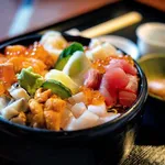 【悲報】中国人さん「なぜ和食は中華料理より世界で高級扱いなのか？」・・・・・・・・・