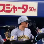 森下翔太、8回の守備に怠慢プレーか