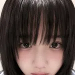 【悲報】JKさん、写真撮ると目がキモくなる現象どうしたらいいん？・・・・・・・・・