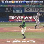 【ヤクルト対巨人15回戦】巨人、7回表2アウト一塁から泉口のタイムリーツーベースでリードを7点に広げる!!!!!!!!!!!!!