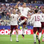 スペインがフランスに2-0で完勝！ 無敗記録を37試合に更新し4大会ぶり決勝進出！【サッカーW杯】
