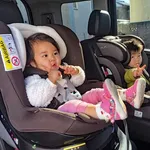 【悲報】熱中症疑いで車内の赤ちゃん死亡、母親は「エアコンをつけていたが途中でエンジンを切った」・・・・・・・・・