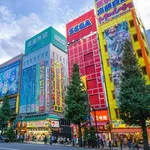 【衝撃】秋葉原で飛び降り・・・・・・・・・