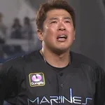 角中、試合後のスピーチで泣く