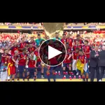 【困惑】トランプ大統領、W杯決勝表彰式で優勝杯に触れトロフィーリフトまで居残る・・・・・・・・・