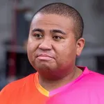 【驚愕】アントニーさん、曙さんとの飲み比べで焼酎8本を空け「僕がTKO勝ち」ｗｗｗｗｗｗｗｗｗｗ