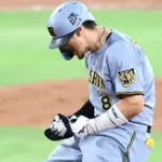 昨日の佐藤輝明の3枚の画像、さすがにカッコ良すぎるwwwwwww