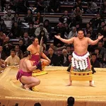 【衝撃】大相撲9日目、横綱大関総崩れで綱獲り霧島さんも痛恨の2敗目・・・・・・・・・