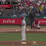 大谷翔平、第一打席でサンチェスと対戦し三球三振…
