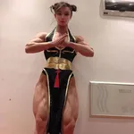 【画像】リアルガチ春麗と話題になった女性、春麗のコスプレをするｗｗｗｗｗｗｗｗ