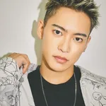 【悲報】三山凌輝さんと元宝塚トップ娘役、連日密会で“愛の不時着”愛・・・・・・・・・