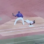 赤羽の牽制アウト見てよ