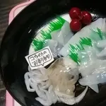 【朗報】結局一番美味い刺身はイカwwwwwwwwww