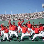 【補欠】「3年間練習したダンス」強豪校球児の“アルプス応援”に賛否両論！ 「腐らない姿勢に感動」「時間を費やした末路か」