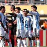 【悲報】ワールドカップ決勝、主審の判定があまりにスペイン有利だったので優勝取り消し再試合の可能性へ・・・・・・・・・