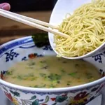 【衝撃】博多ラーメン店さん「替え玉するくらいなら最初から大盛り頼め」ｗｗｗｗｗｗｗｗｗｗ
