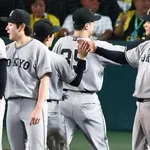 【悲報】岡本と阿部監督が抜けた巨人、なぜか首位になってしまう
