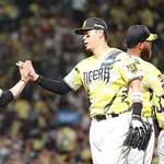 【阪神】藤川監督が前半戦総括　不動の４番・佐藤輝明に「チームの全てを守ってくれている大黒柱」