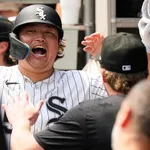 村上宗隆、完全復活! 始球式を行った両親の前で2本塁打6打点