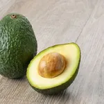 アボカドとかいう謎の野菜wwwwwwwwww🥑